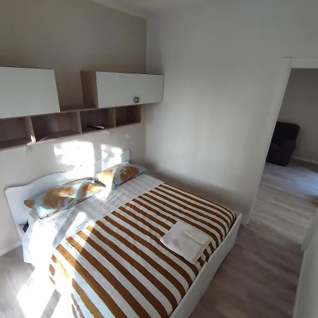 Apartment House Garden, 300m Dal Mare, Wifi, Bici, Giardino Privato, Clima *