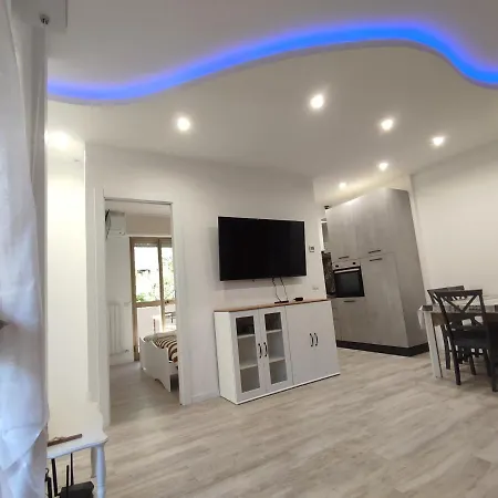House Garden, 300m Dal Mare, Wifi, Bici, Giardino Privato, Clima Marina di Massa
