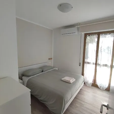 House Garden, 300m Dal Mare, Wifi, Bici, Giardino Privato, Clima