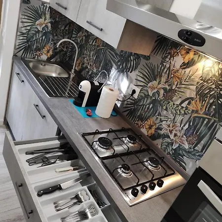 House Garden, 300m Dal Mare, Wifi, Bici, Giardino Privato, Clima Apartment