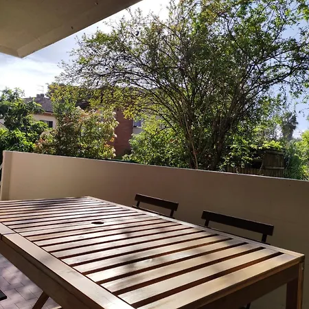House Garden, 300m Dal Mare, Wifi, Bici, Giardino Privato, Clima * Marina di Massa